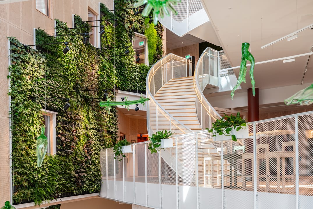Drivbänkens grönskande atrium