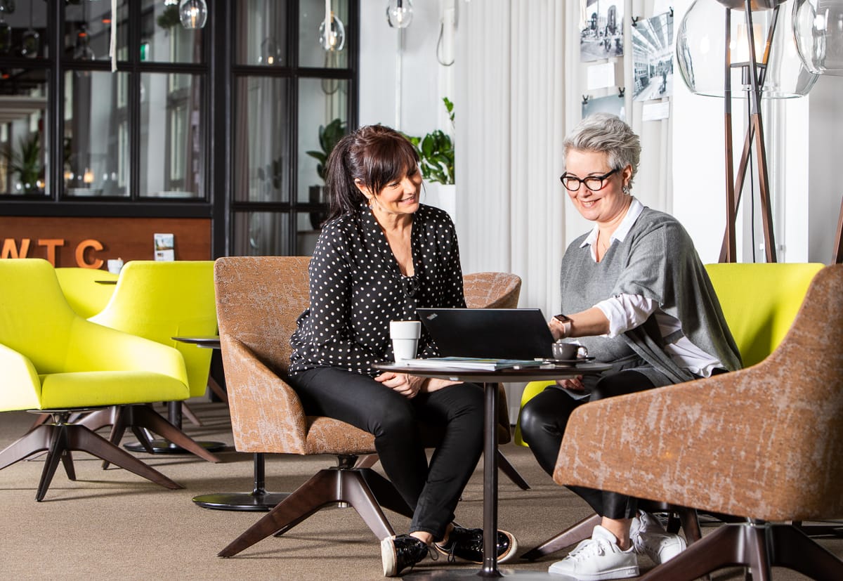Jobba i loungen på bottenplan
