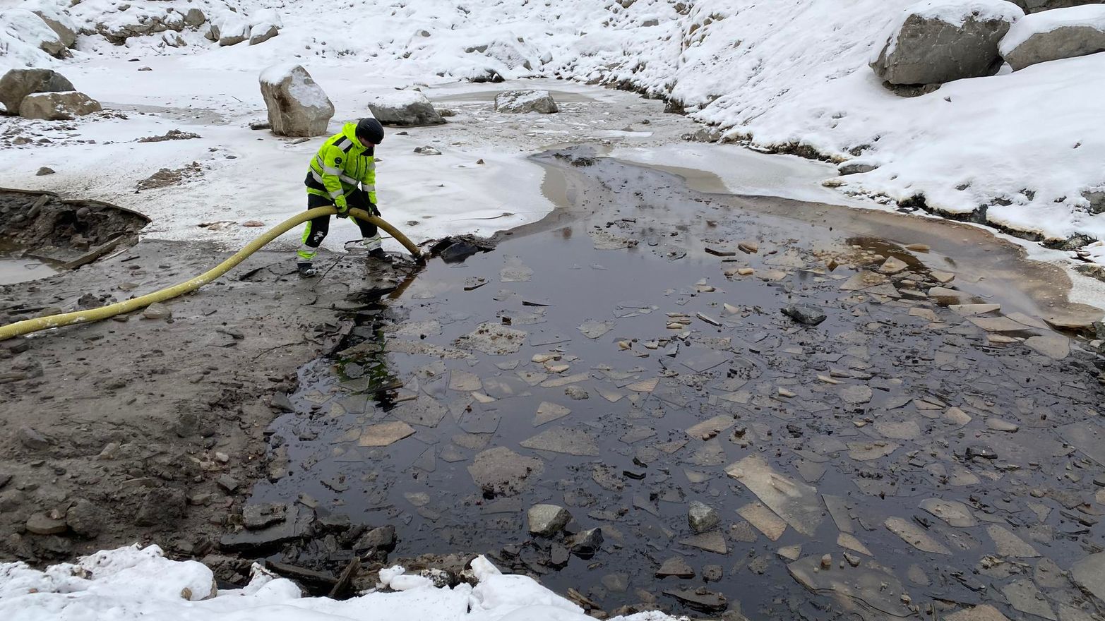 Granitor Miljöteknik sanerar förorenat vatten.